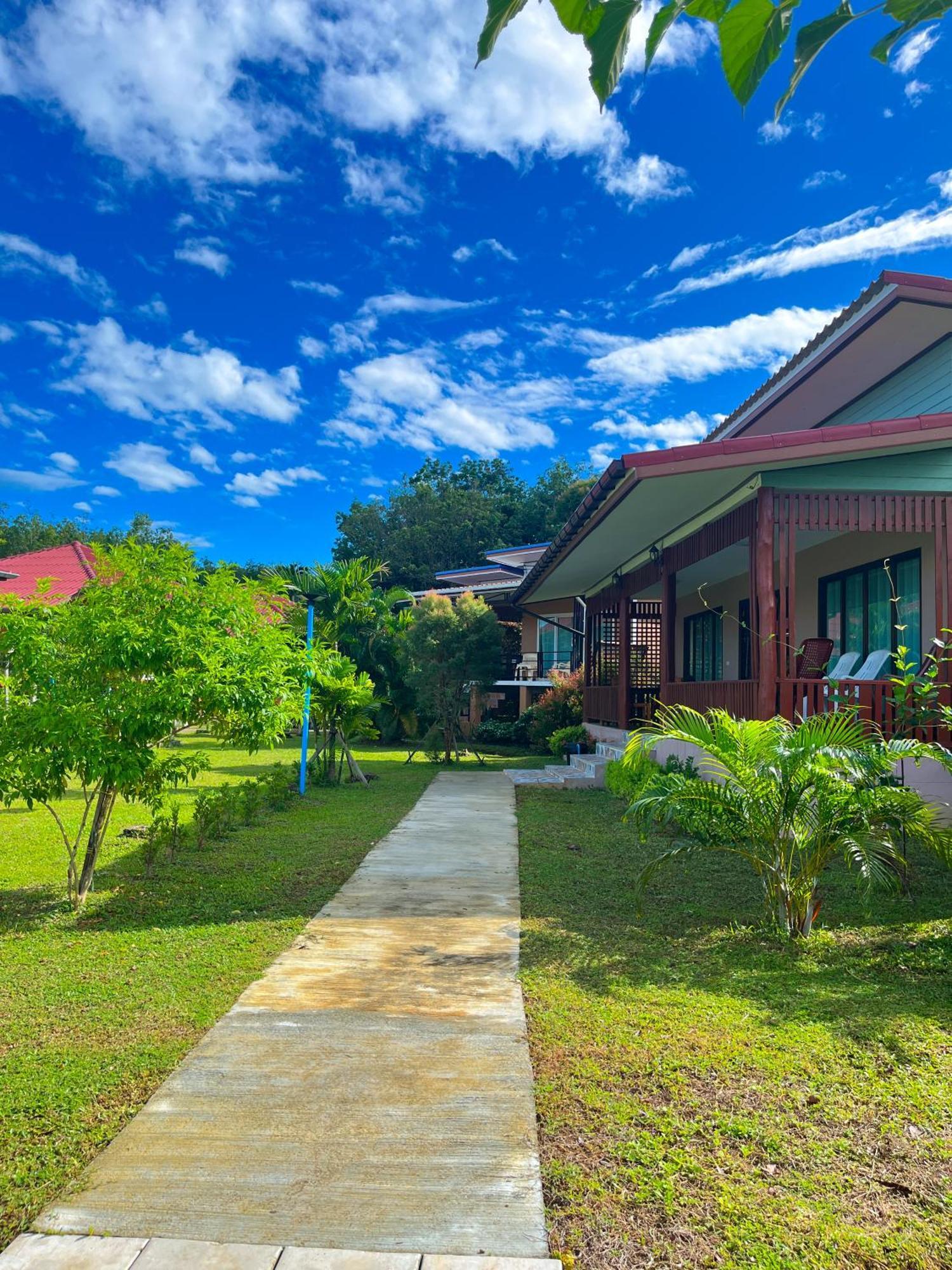 Rimlay Bay View Villa Ko Yao Noi Exterior photo